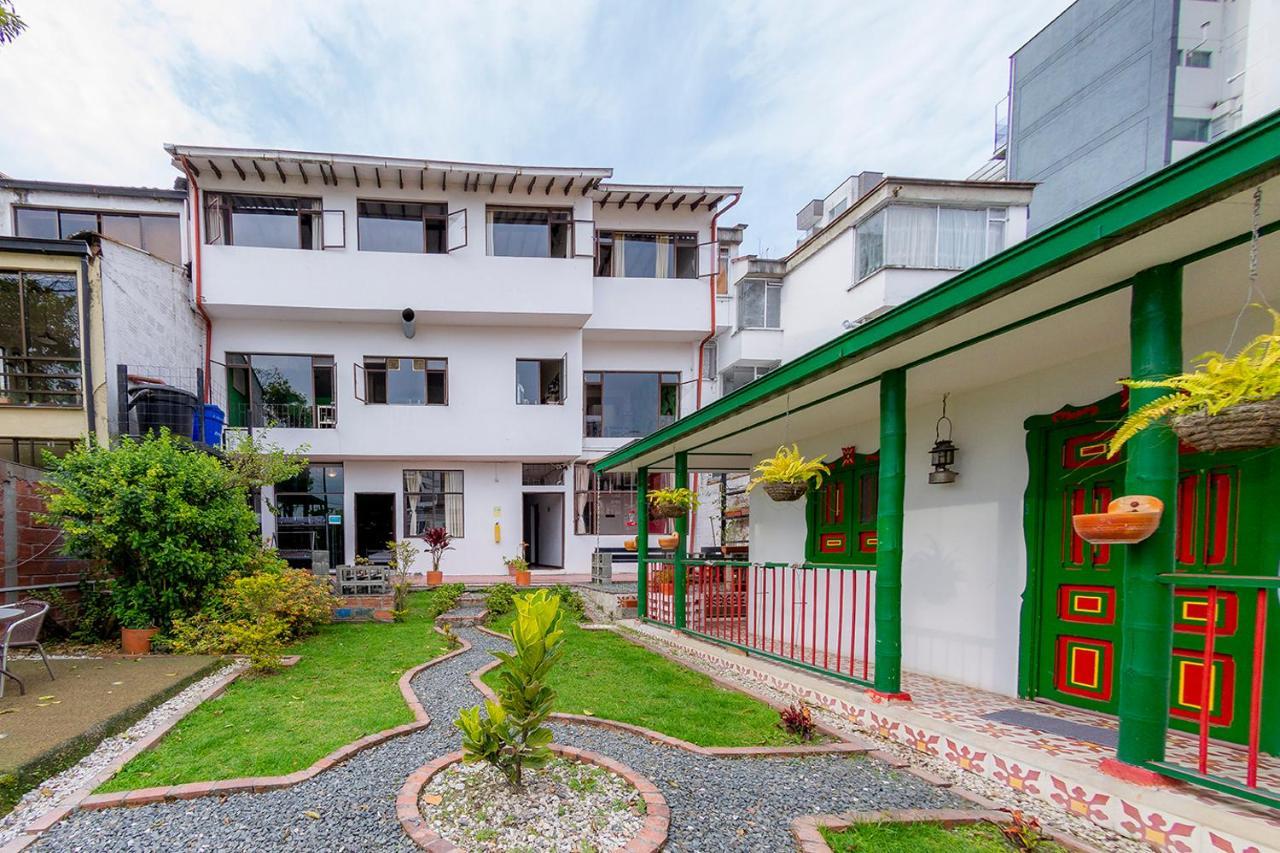 Ayenda Mountain Hostels Manizales Ngoại thất bức ảnh
