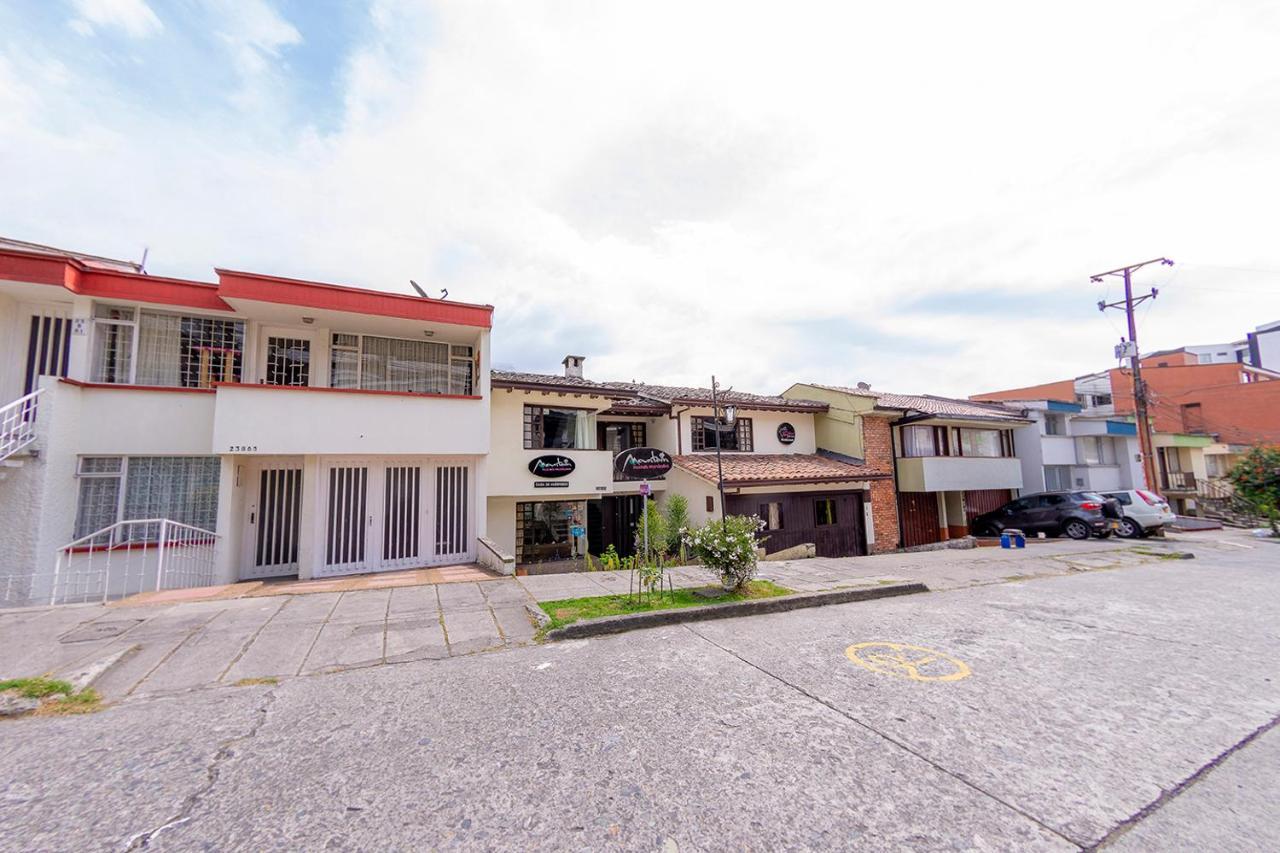 Ayenda Mountain Hostels Manizales Ngoại thất bức ảnh