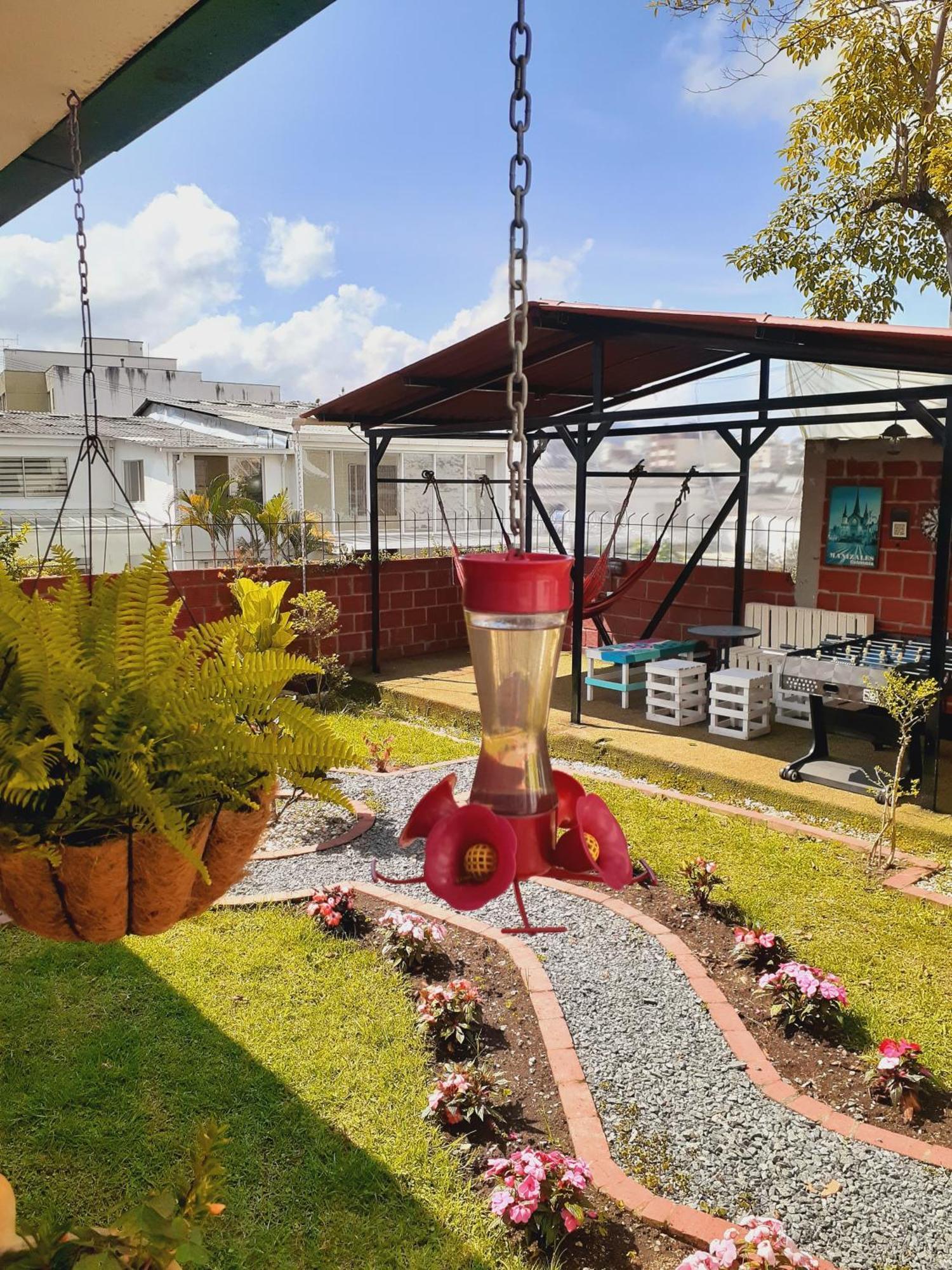 Ayenda Mountain Hostels Manizales Ngoại thất bức ảnh