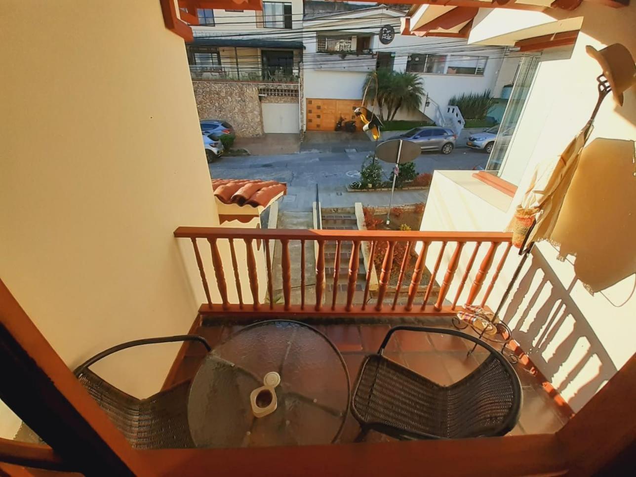 Ayenda Mountain Hostels Manizales Ngoại thất bức ảnh